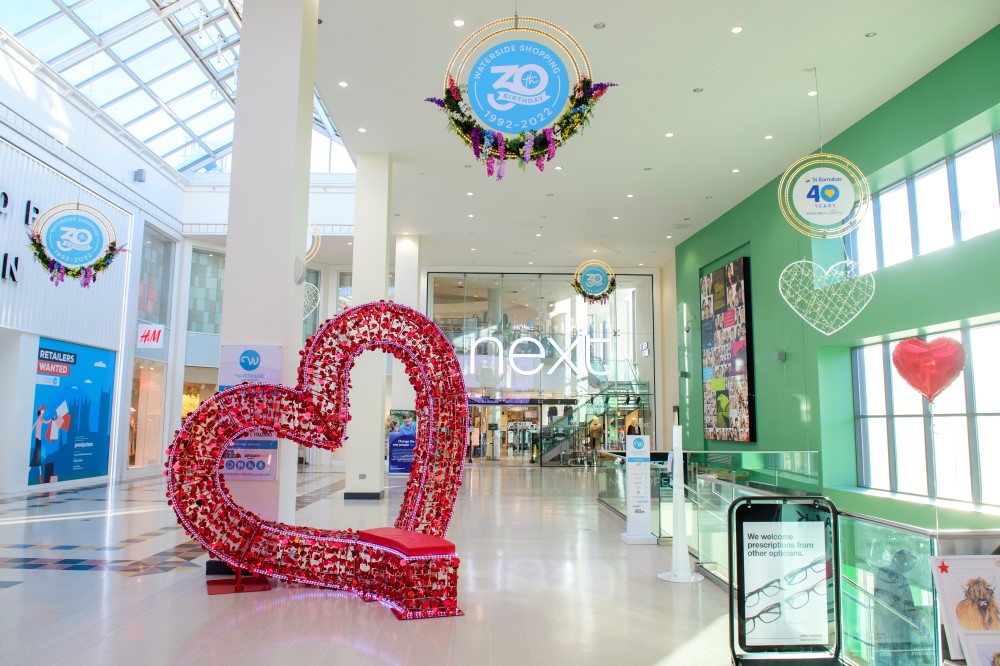 Heart seat by Fizzco Projects displayed in the Waterside Shopping Centre in Lincoln for the Shopping Centre's 30th anniversary.
