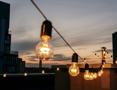 How to decorate your business for summer