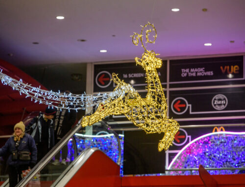 How Christmas Displays Come Together